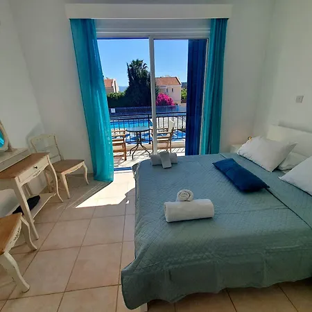 G&e Harbour Maisonette Number 13 Lachi